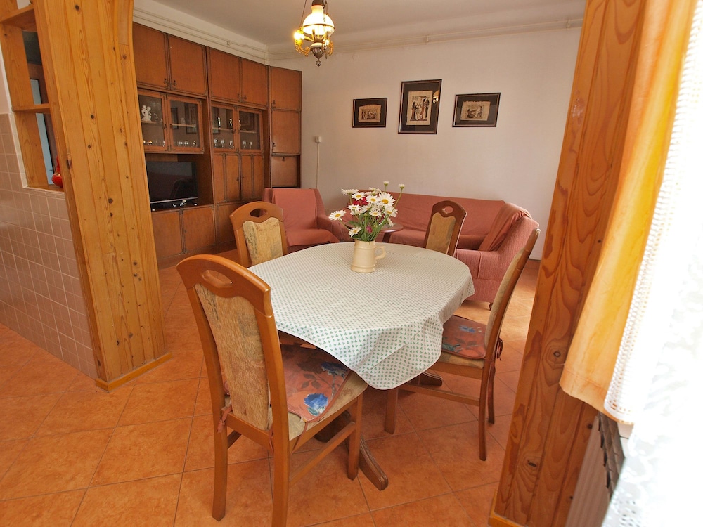 Apartment 439 view 4