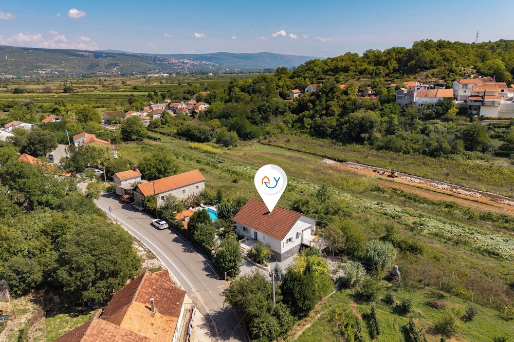 Holiday Home Ljubica With Pool