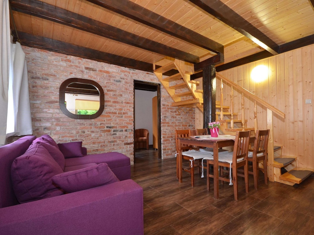 Comfortable Holiday Homes, Covered Pool
