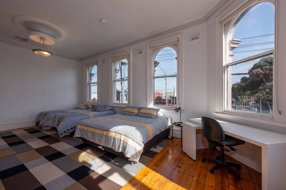 Private Unit in Heritage Building in Fitzroy North