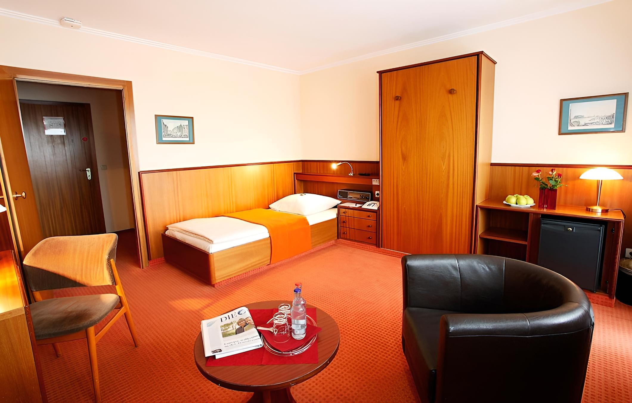 Centro Hotel Norderstedter Hof by INA - Property Image 7