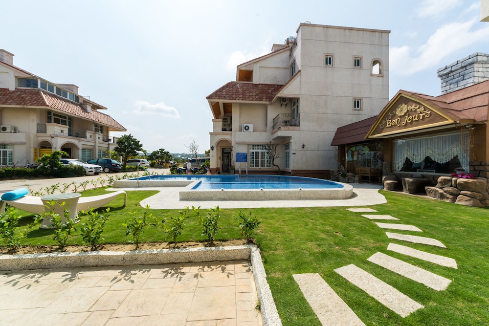 Kenting Bonjour Resort
