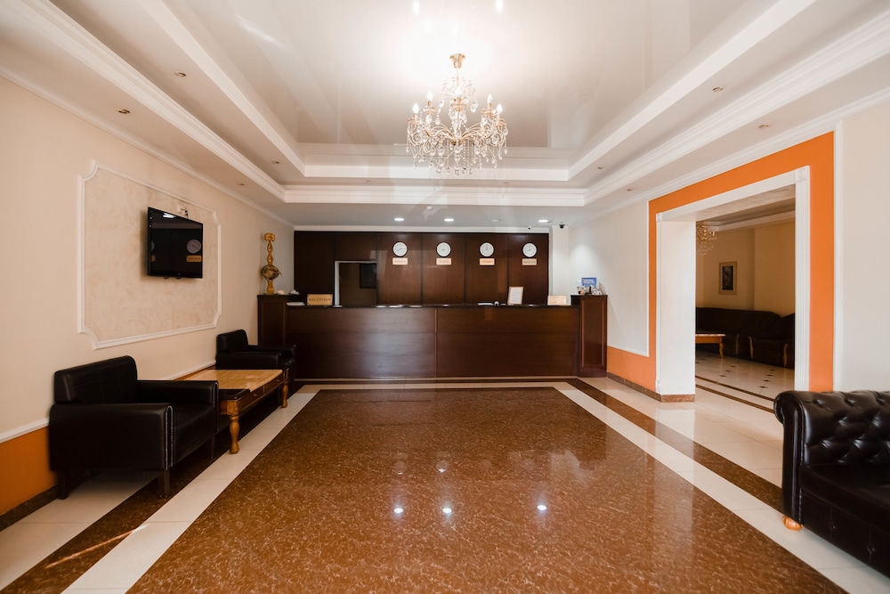Azat Hotel