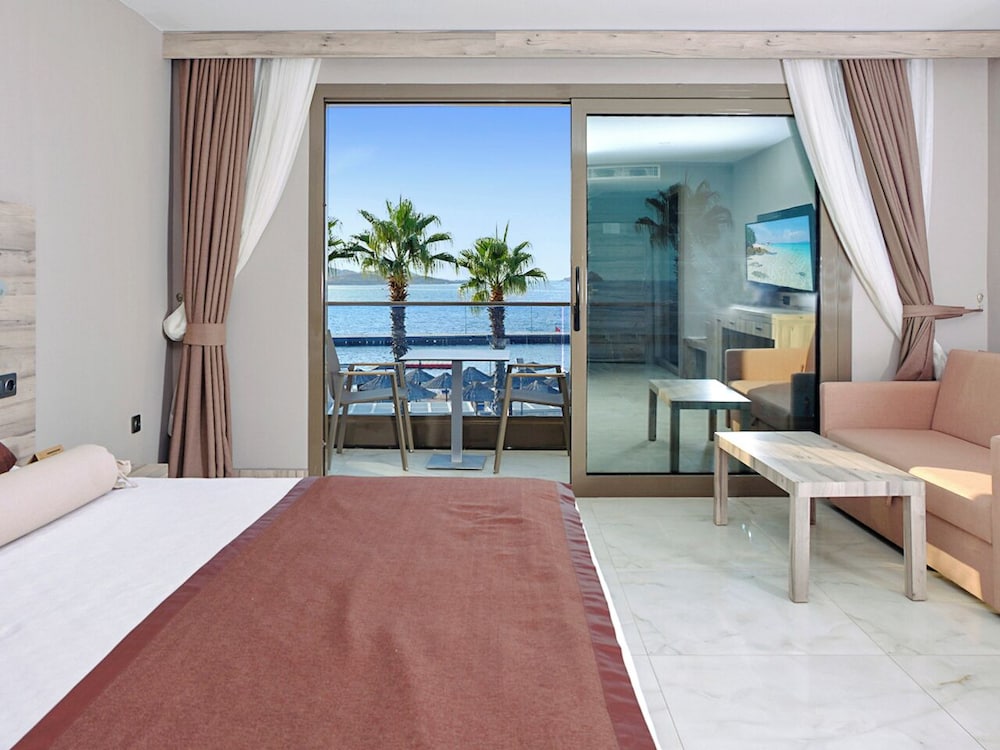 Delta Hotels by Marriott Bodrum - Image 10