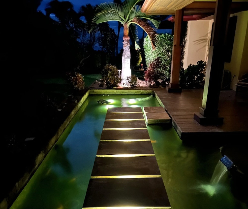 Aloha Spirit Maui 2 Bedroom Home by RedAwning - Image 3