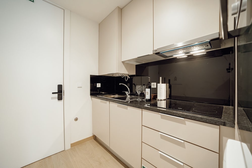 Carmo Residence Porto - SRA DO Carmo by Vacationy