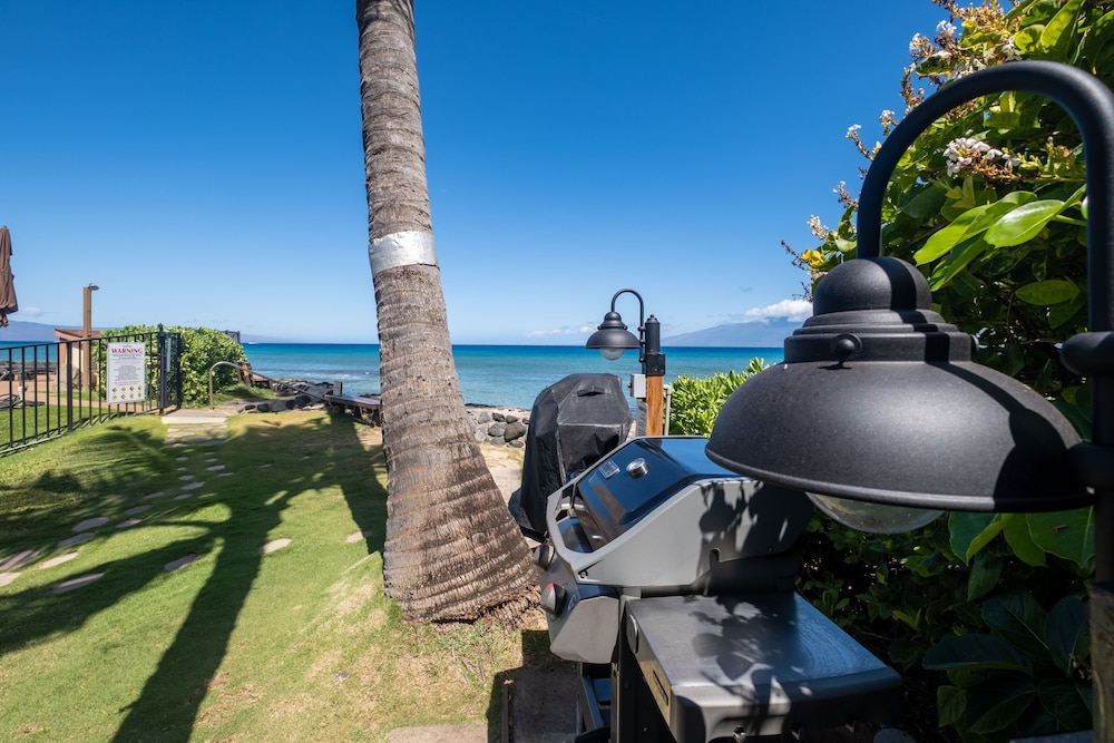 Hale Kai by Coldwell Banker Island Vacations
