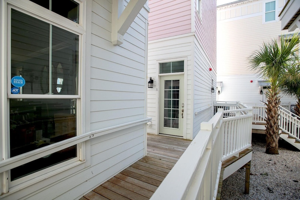 Reef Points Wardroom 2 Bedroom Townhouse