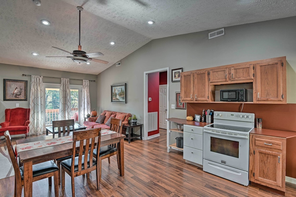 Mt Juliet Getaway w/ Yard: 22 Mi to Nashville - Property Image 17