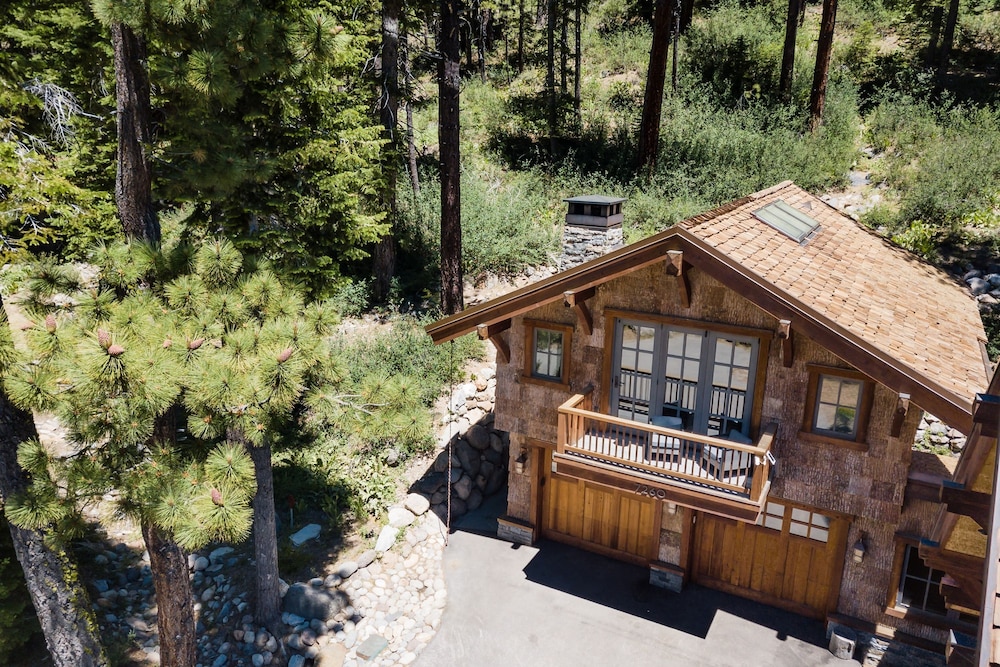Hunter by Avantstay Riverfront Cabin w Prvt Cottage 5mins From Palisades