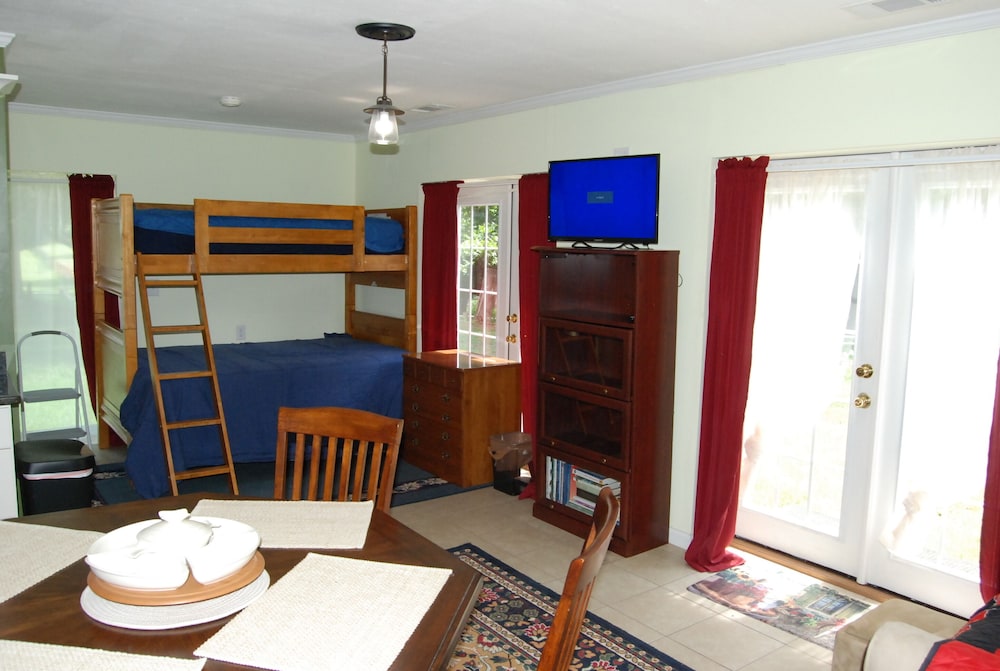 The Colonels B&B and Inn