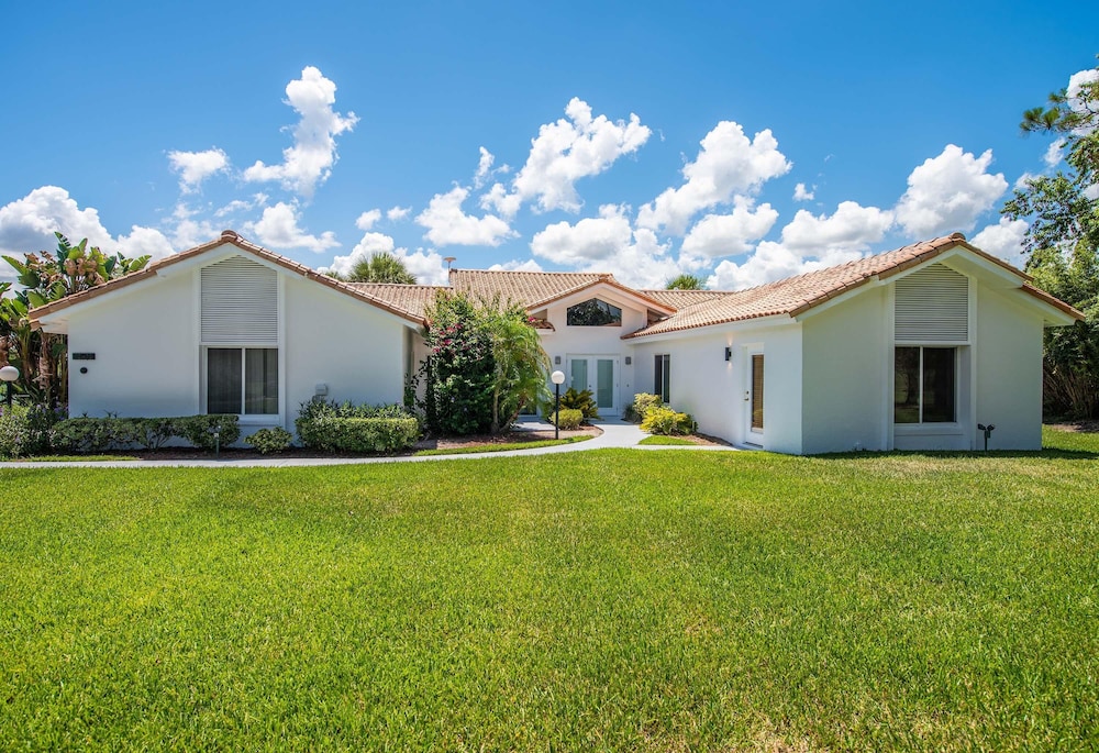 Clermont Vacations - Swiss 57 - Lake Denise - Property Image 4