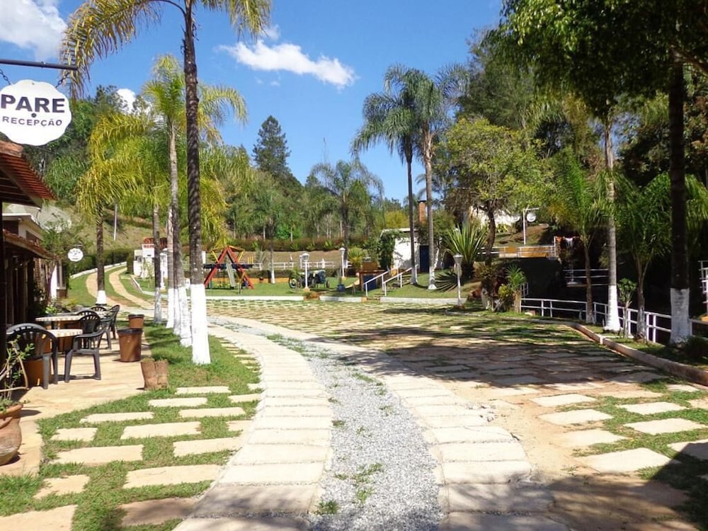 Pousada Fazenda Recanto dos Carvalhos