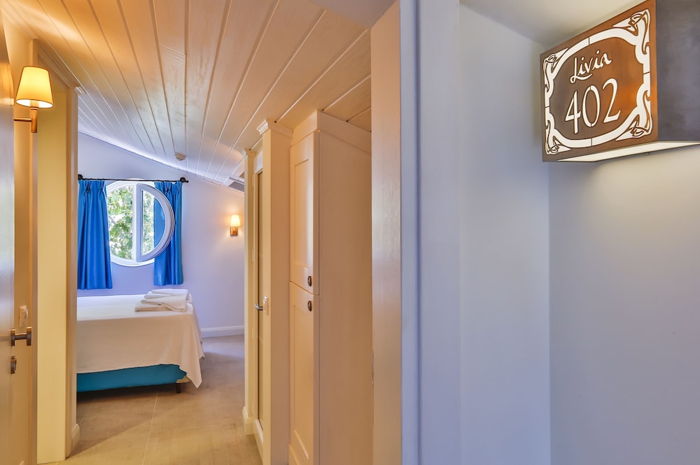 Livia Otel - Image 25