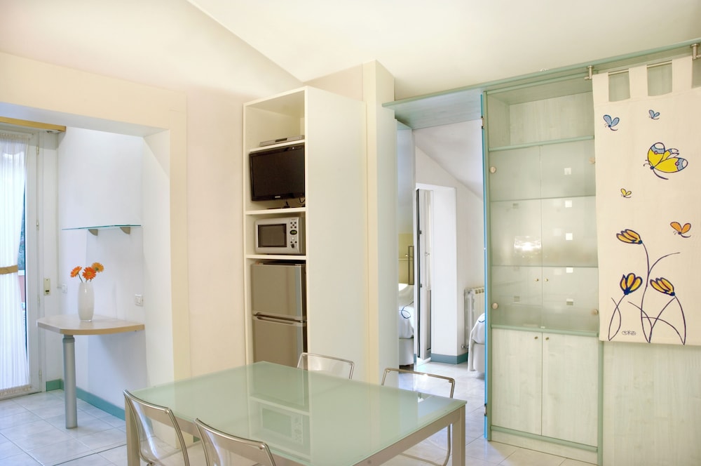 Hotel Eros Residence