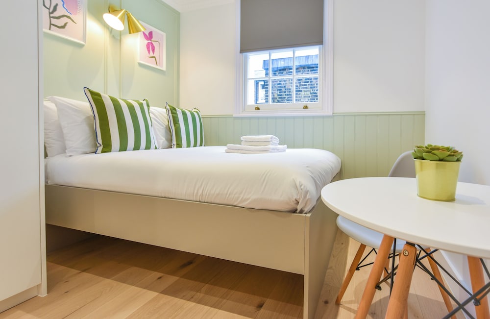 Star Street Studios by Concept Apartment
