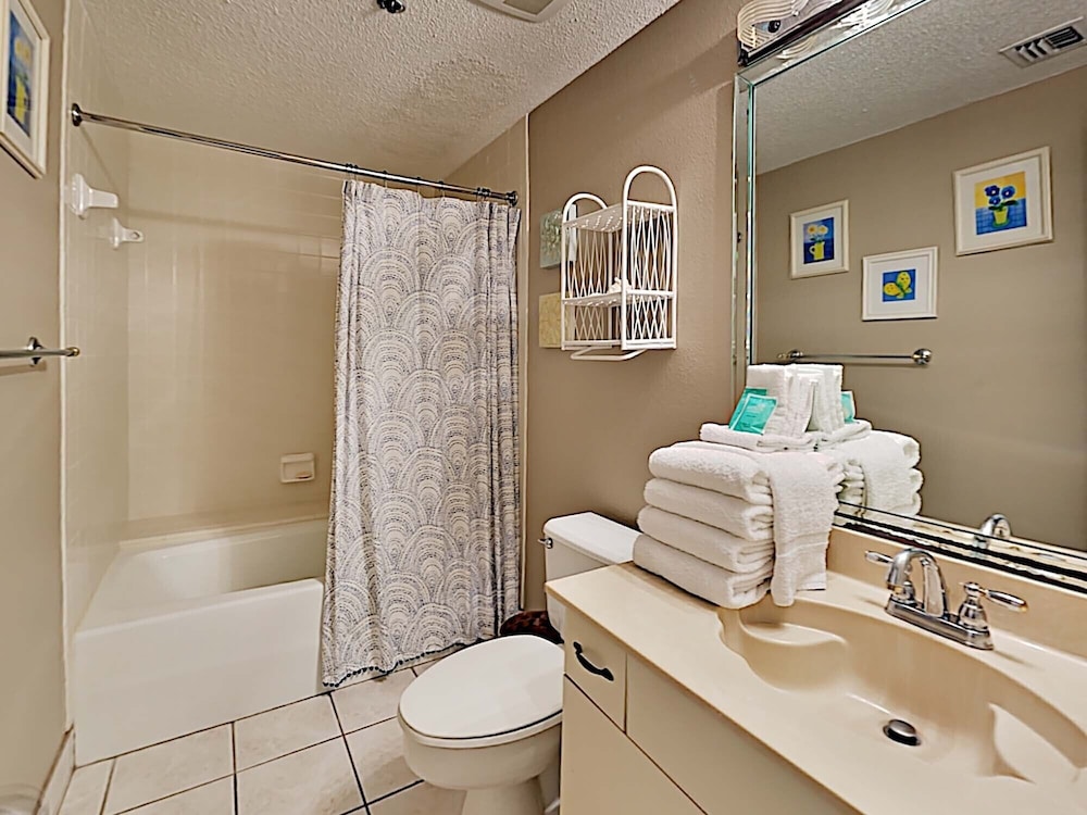 Navarre Towers by Southern Vacation Rentals