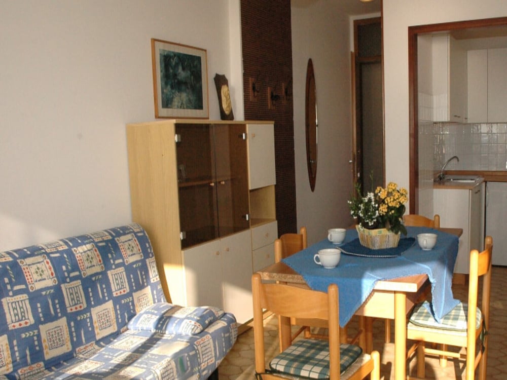 Sixth-floor Apartment With Spectacular View view 4