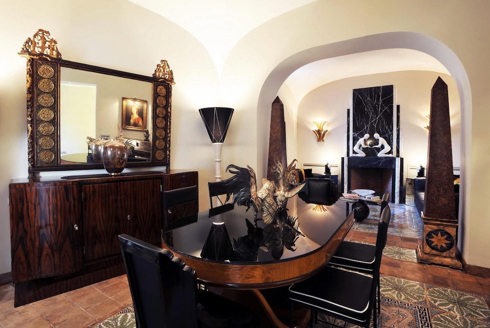 La Palazzina Santa Dorotea Splendid Rome Townhouse With Courtyard Garden