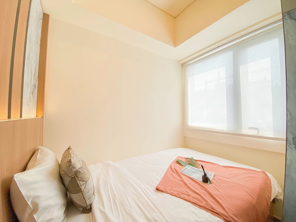Homey And Modern 2Br At Meikarta Apartment, Cikarang - 10