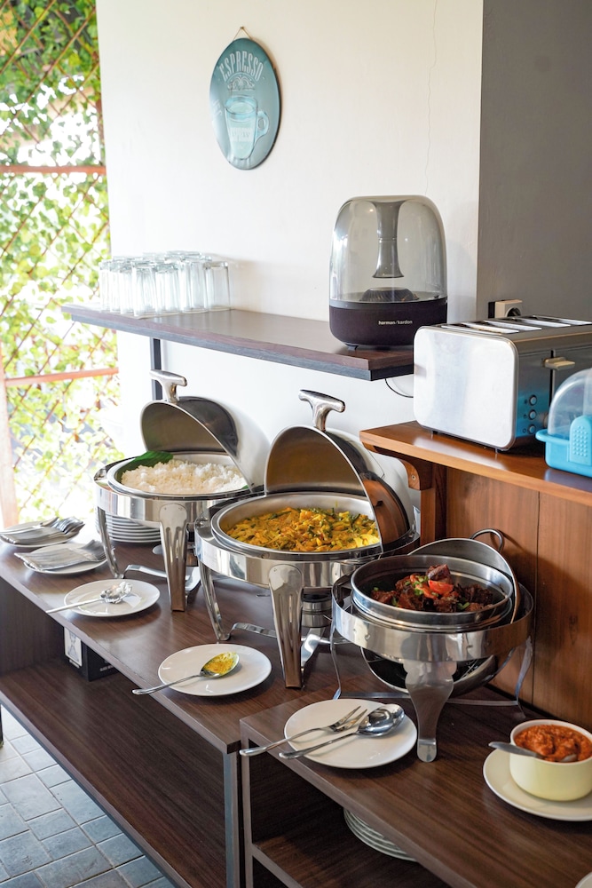 Mama Komodo Bed & Breakfast