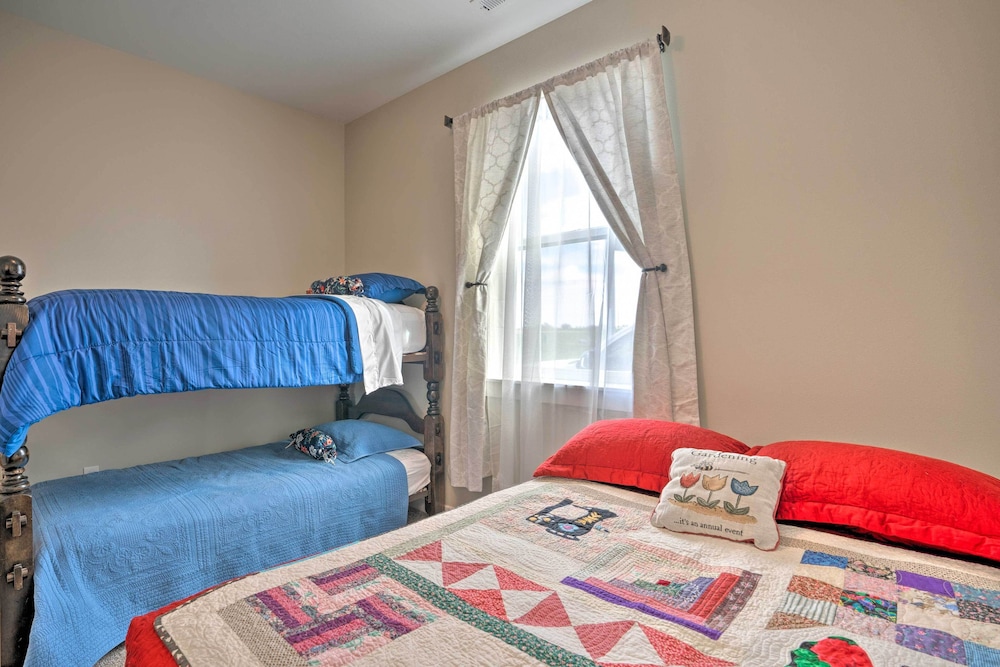 Family-friendly Home Near Potholes State Park view 4