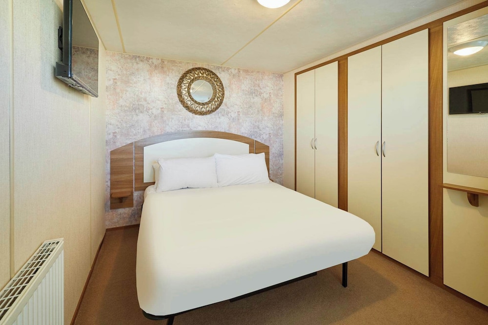 Host Stay Cosy Cove