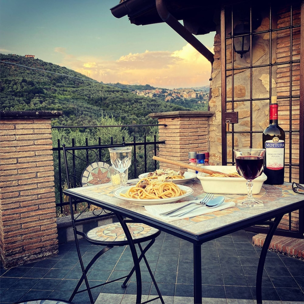Hillside Home With Fantastic View - 7 Beds - Only 1h From Rome