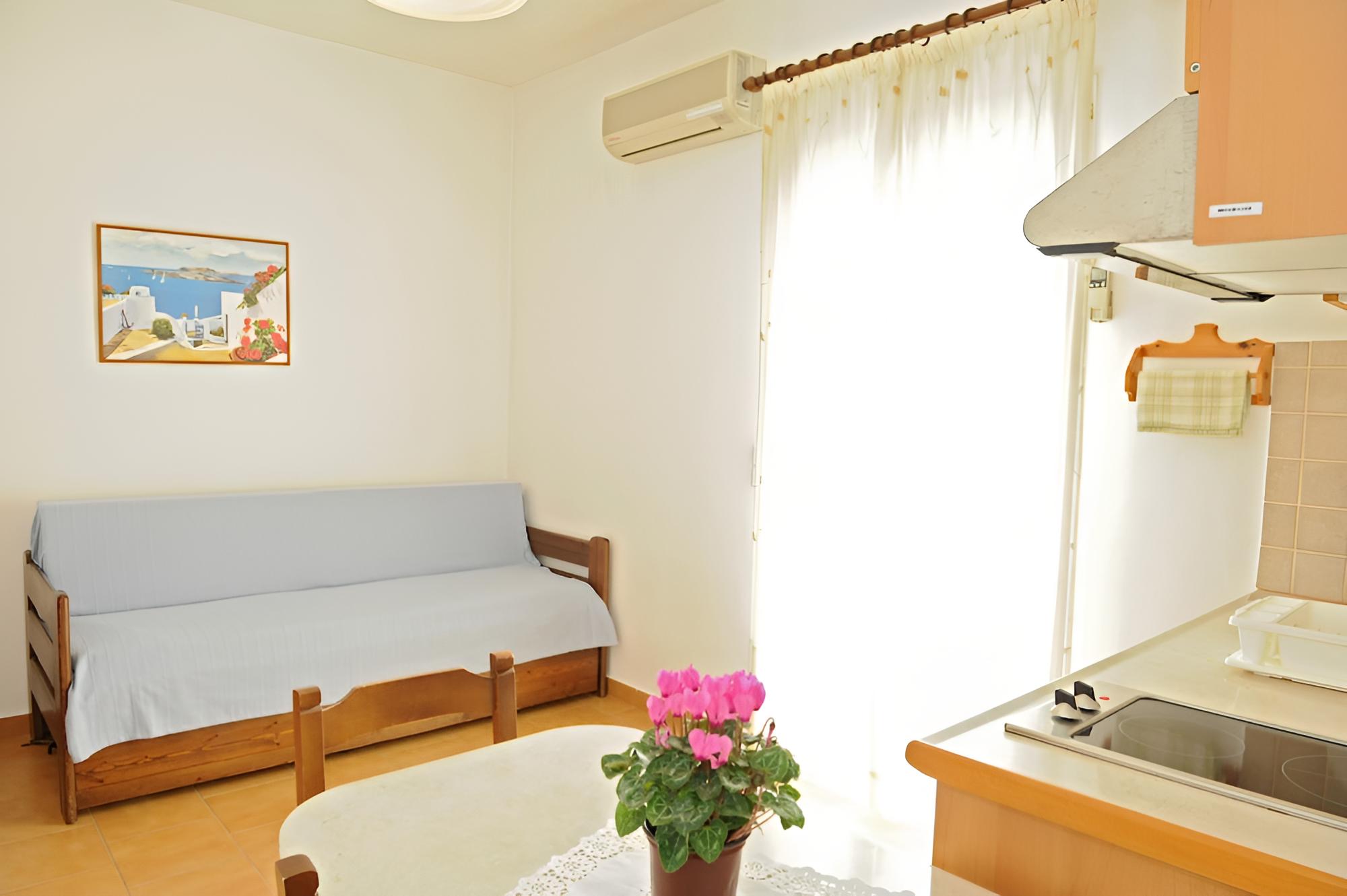Tilemachos Rooms & Studios