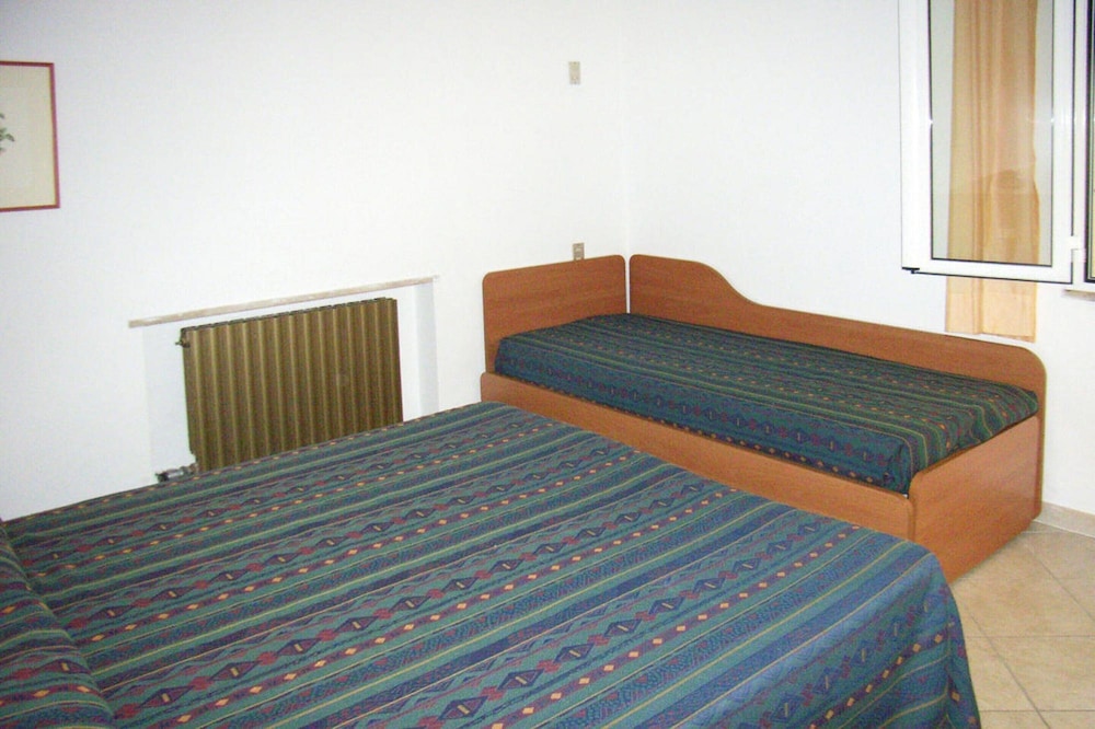 Holiday Flat in Pretty Residence With Communal Pool in Pietra Ligure photo 2
