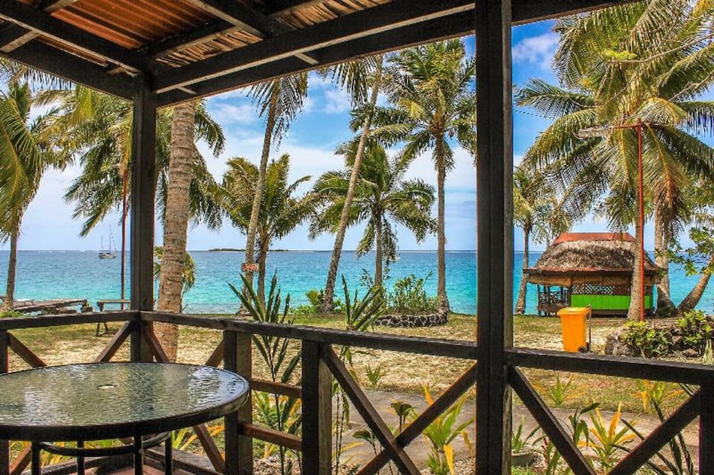 Va-i-moana Seaside Lodge
