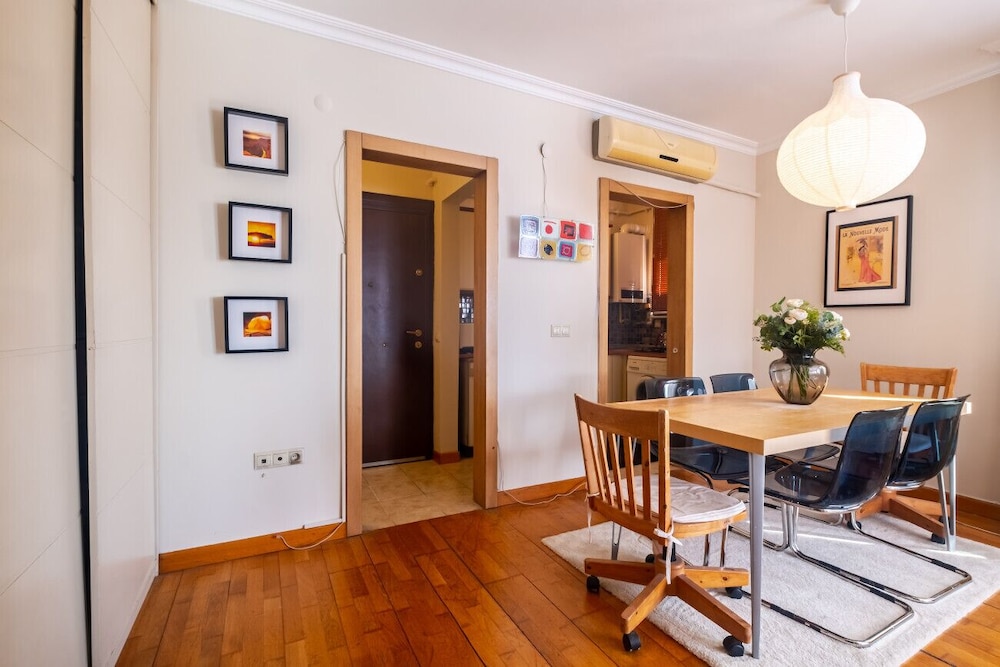 Apartment With Fascinating View in Besiktas