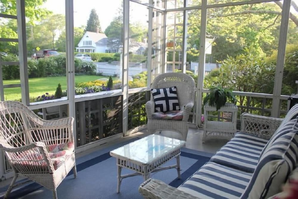 Captain David Kelley House Bed & Breakfast