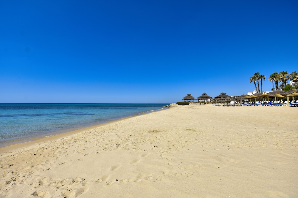 Hammamet Vacations - Hotel Bel Azur Thalasso  Bungalows - Property Image 2