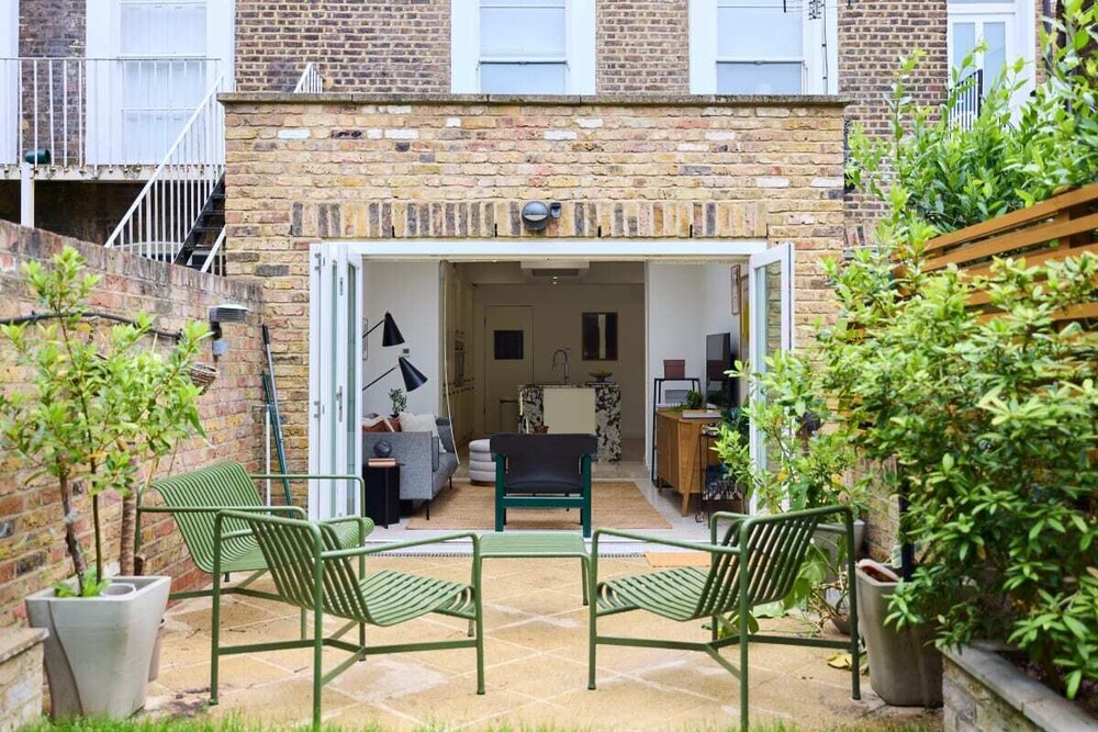 The Camden Park Place - Lovely 4bdr Flat With Garden