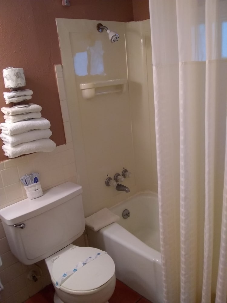 Hico Hills Inn - Property Image 10