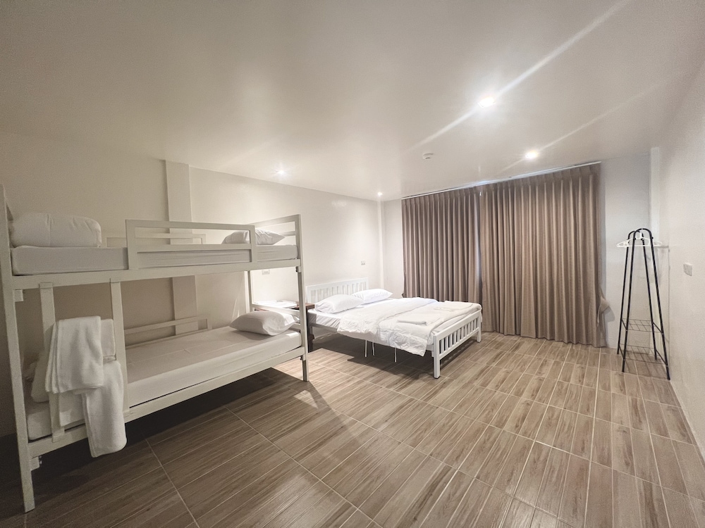 Krung Tone Hostel