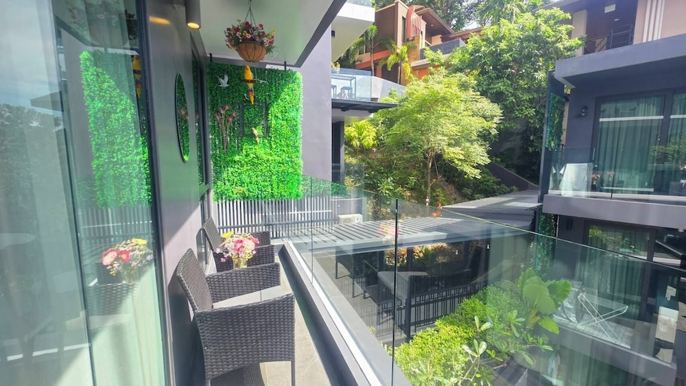 A202 - One Bedroom Partial Seaview Serviced Apartment, Ao Nang Beach