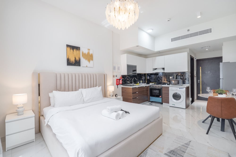 Magnificent and Elegant Studio in Al Barsha South