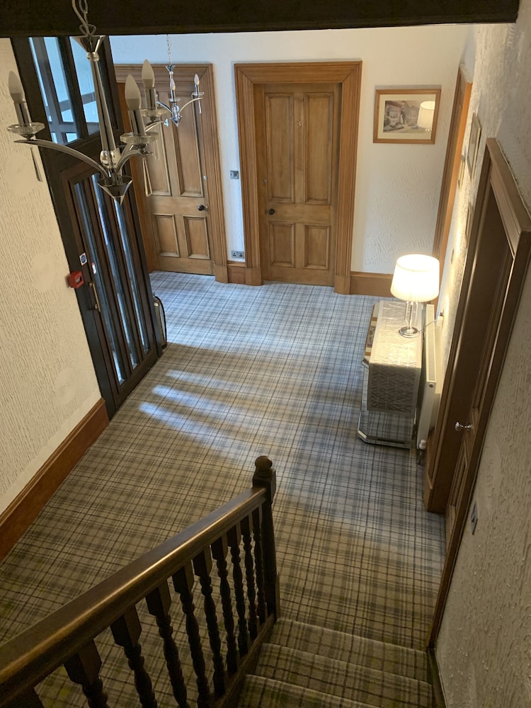 Ashburn House De Luxe B&B view 4