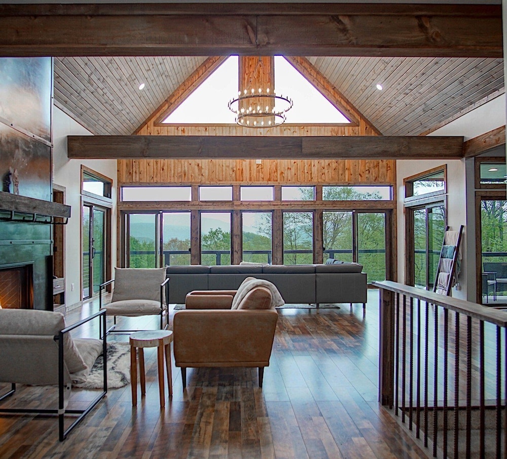 5 Br: Cupp Runneth Over - Luxurious Retreat Nestled 9.7 Miles From Snowshoe