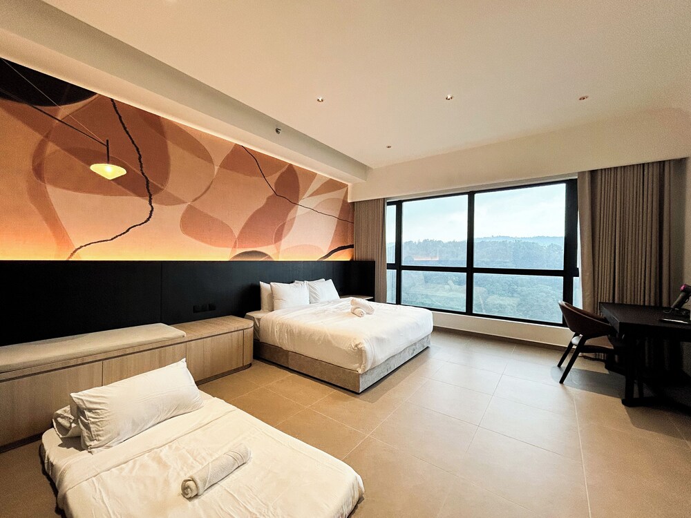 Mossaz by Manhattan Group