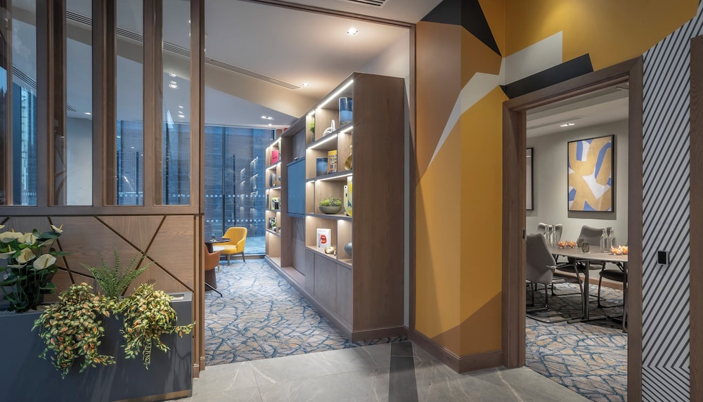 Salford Vacations - Maldron Hotel Manchester Cathedral Quarter - Property Image 11