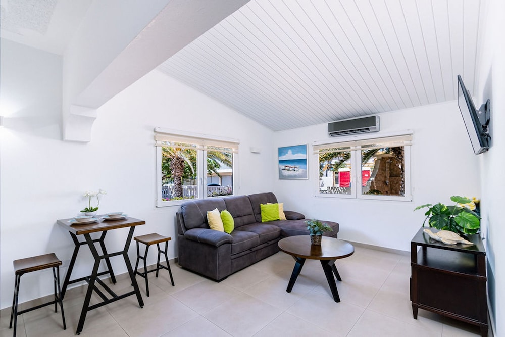 1 MIN Walk 2 Arashi Beach Suite w Roofdeck Pool