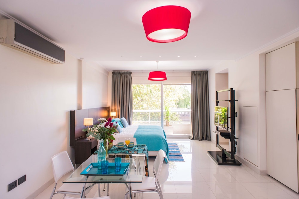 Soho Luxury Suites