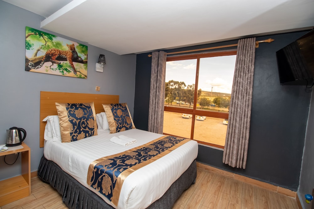 Eaglesvale Hotel view 2