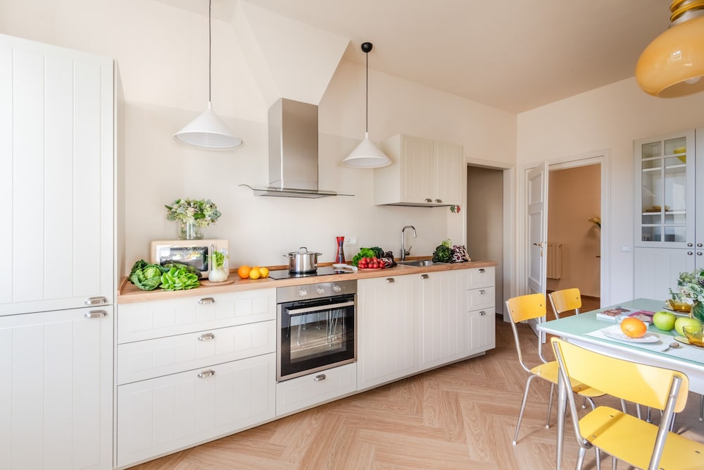 Casa Dante in Lucca With 3 Bedrooms and 2 Bathrooms
