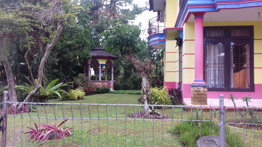 Villa Kota Bunga Semanggi