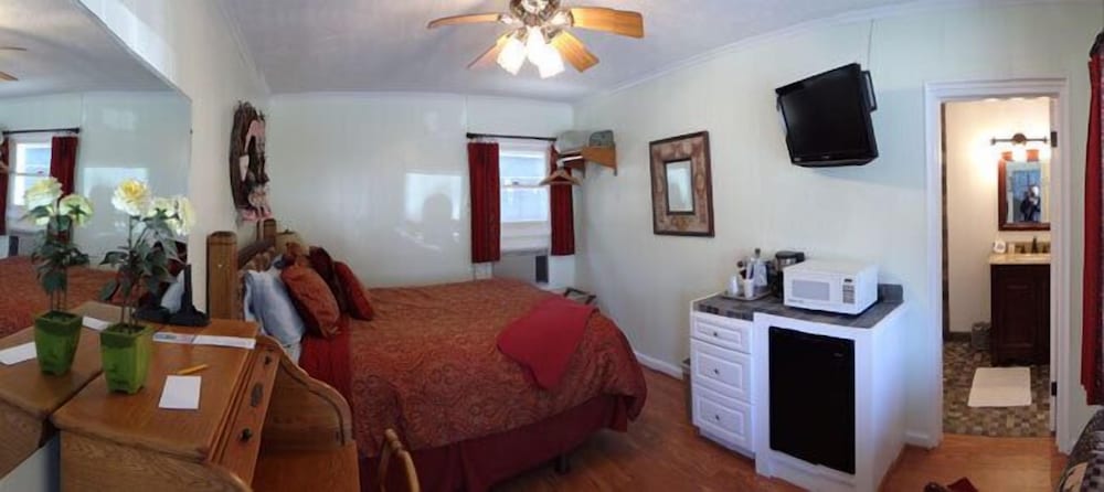 The Homestead Inn