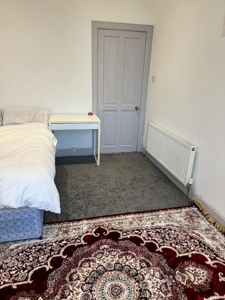 Cozy Edinburgh Apartment Escape